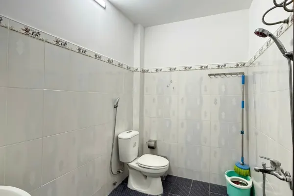 Дом, 4 спальни · 220 м² 5