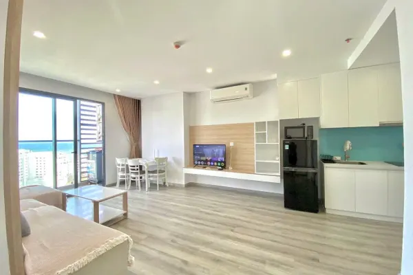 Квартира, 2 спальни · 77 м² 2