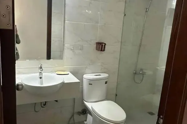 Квартира, 3 спальни · 90 м² 3