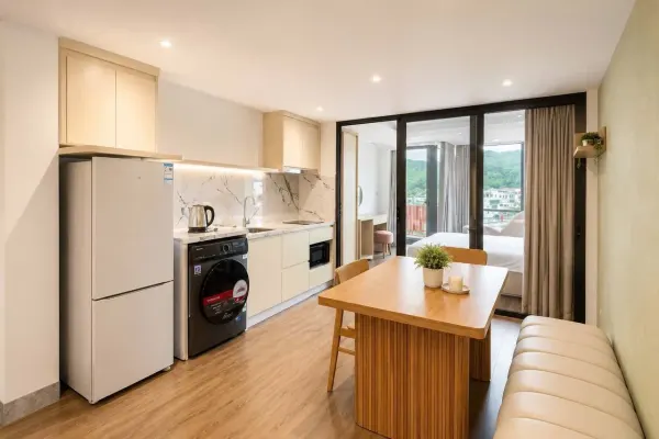 Квартира, 2 спальни · 65 м² 4