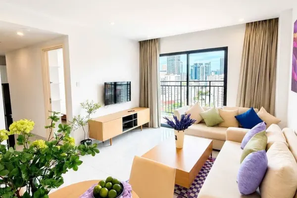 Квартира, 2 спальни · 70 м² 3