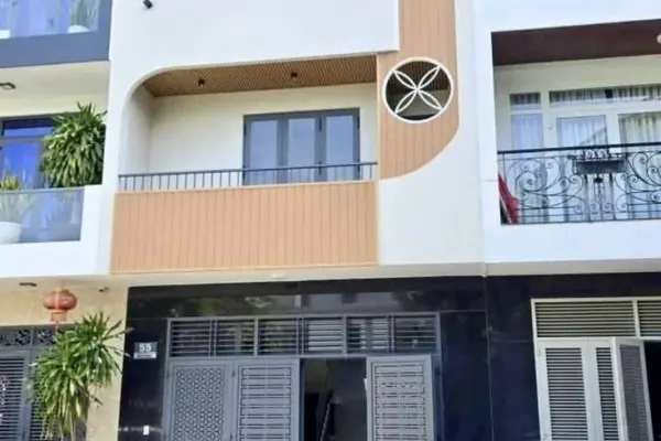 Дом, 3 спальни · 247.5 м²