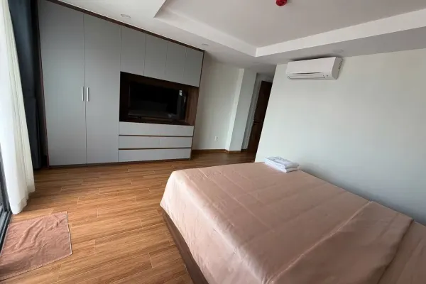 Квартира, 2 спальни · 80 м² 4