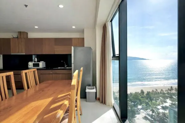 Квартира, 3 спальни · 100 м² 8