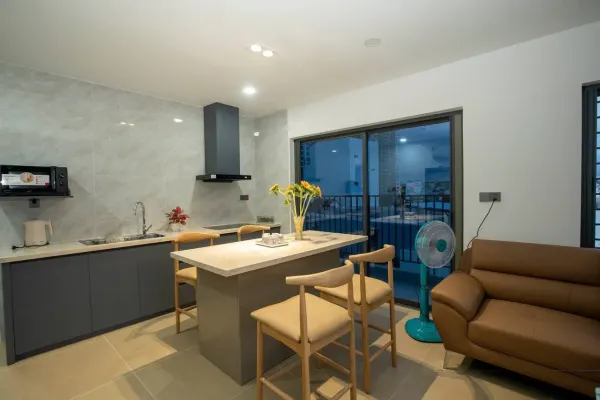 Квартира, 2 спальни · 85 м² 2