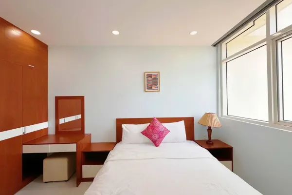 Квартира, 2 спальни · 90 м² 2