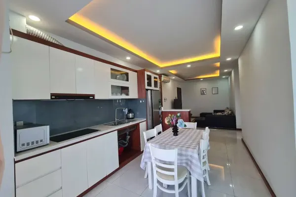 Квартира, 2 спальни · 90 м² 6