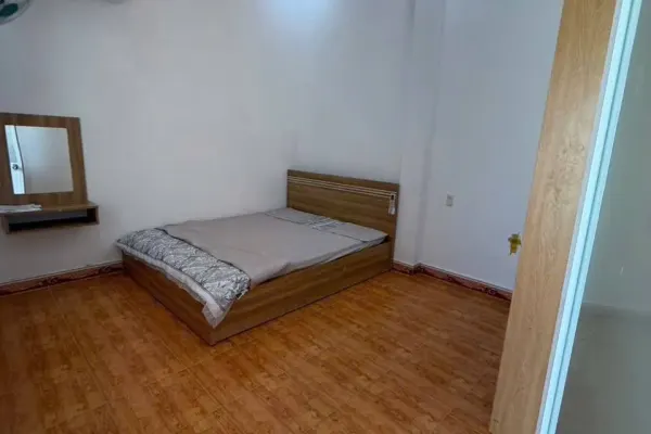 Дом, 3 спальни · 200 м²