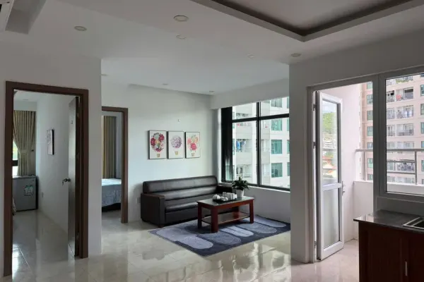 Квартира, 2 спальни · 70 м² 3