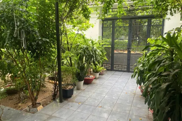 Вилла, 4 спальни · 250 м²
