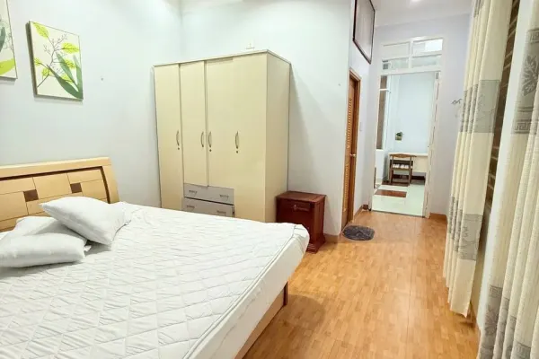 Дом, 5 спален · 250 м² 5