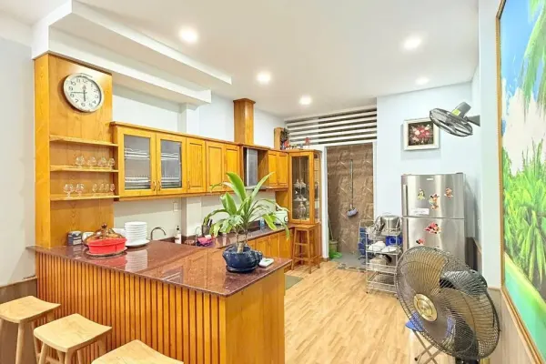 Дом, 5 спален · 250 м² 8