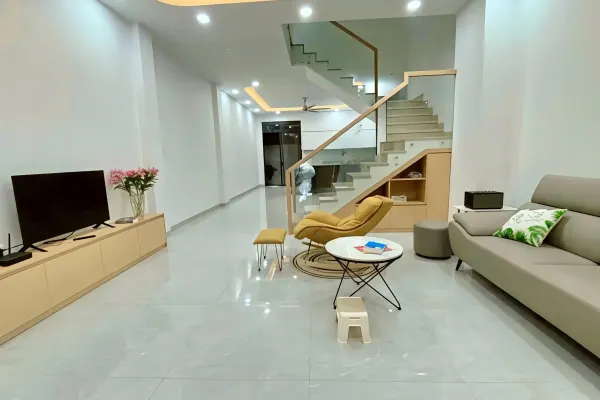 Дом, 3 спальни · 270 м² 4
