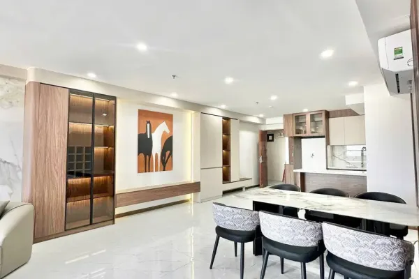 Квартира, 3 спальни · 100 м² 3