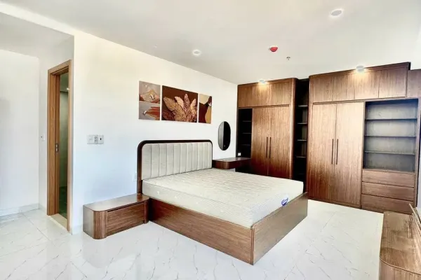 Квартира, 3 спальни · 100 м² 5