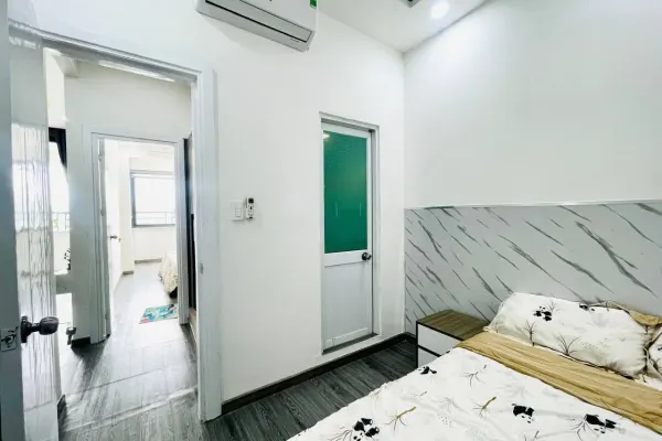 Apartment 10