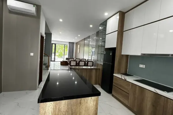 Вилла, 3 спальни · 270 м² 2