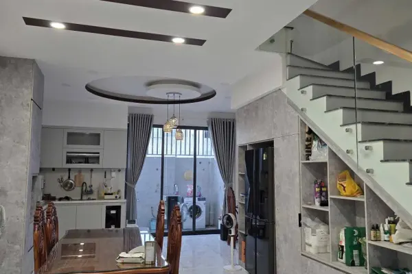 Вилла, 3 спальни · 270 м²