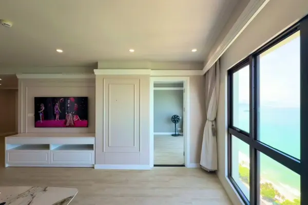 Квартира, 3 спальни · 125 м² 4