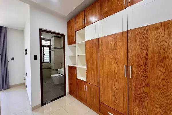 Дом, 4 спальни · 350 м² 5
