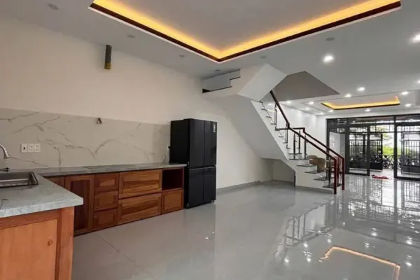Вилла, 3 спальни · 220 м²