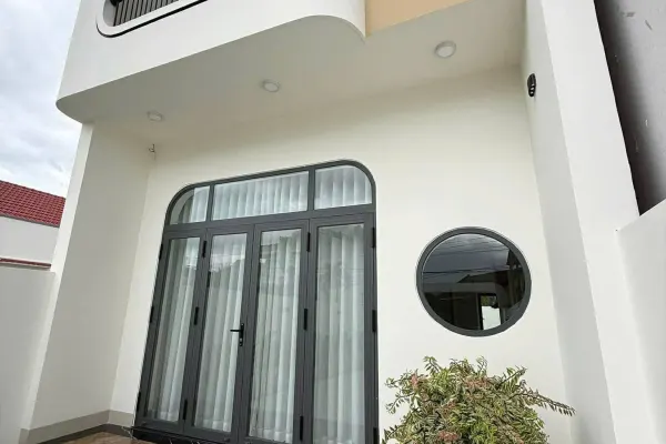 Дом, 3 спальни · 158.5 м²