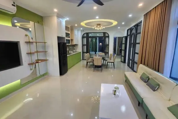 Дом, 3 спальни · 220 м² 4