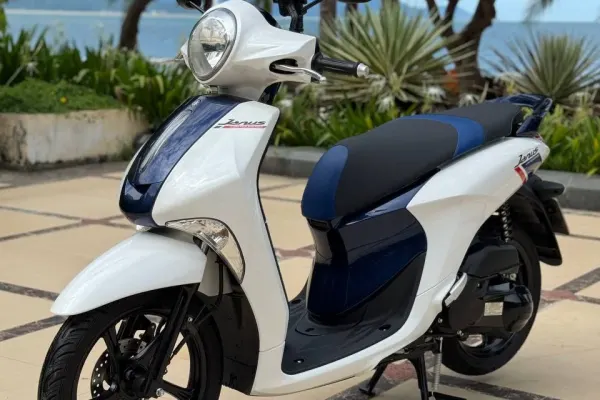 Honda Adv 160 7