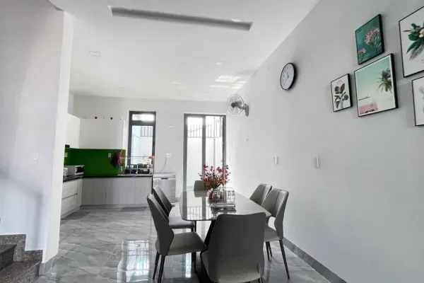 Вилла, 3 спальни · 270 м²