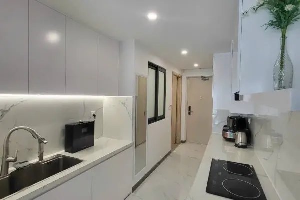 Квартира, 3 спальни · 102 м² 2