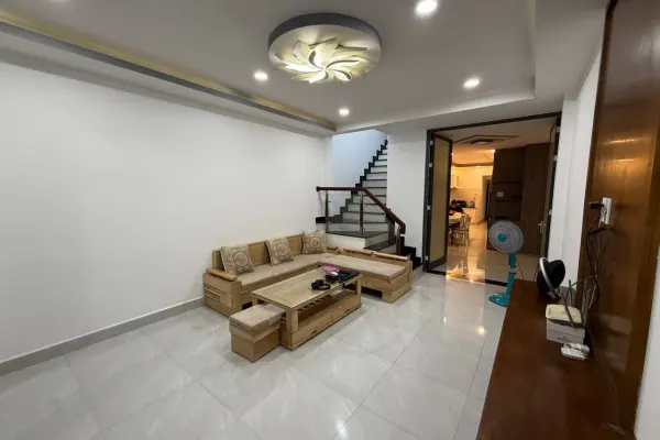 House 4