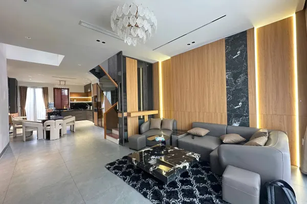 Вилла, 3 спальни · 270 м²