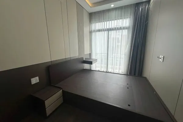 Дом, 4 спальни · 179 м²