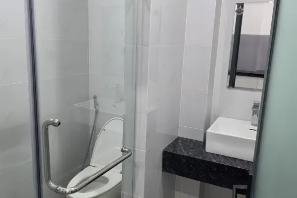 Apartment 4