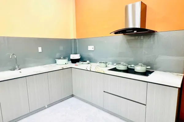 Дом, 5 спален · 300 м² 5