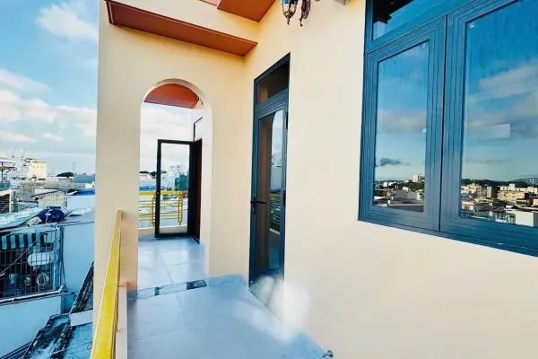 Дом, 5 спален · 300 м² 6