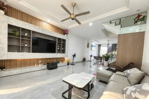 Вилла, 3 спальни · 270 м² 3