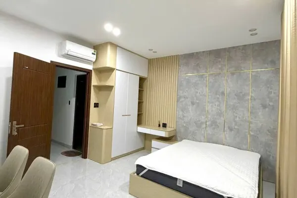 Дом, 3 спальни · 350 м²