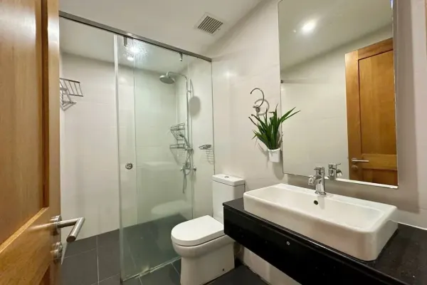 Квартира, 3 спальни · 92 м²