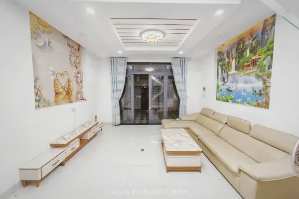 Дом, 3 спальни · 90 м² 2