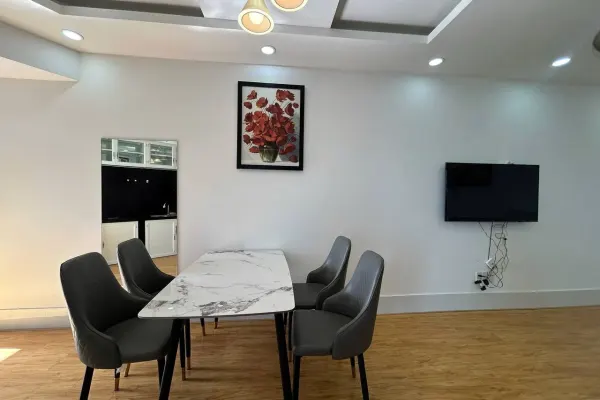 Квартира, 2 спальни · 76 м² 4