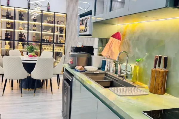 Квартира, 2 спальни · 94 м² 10