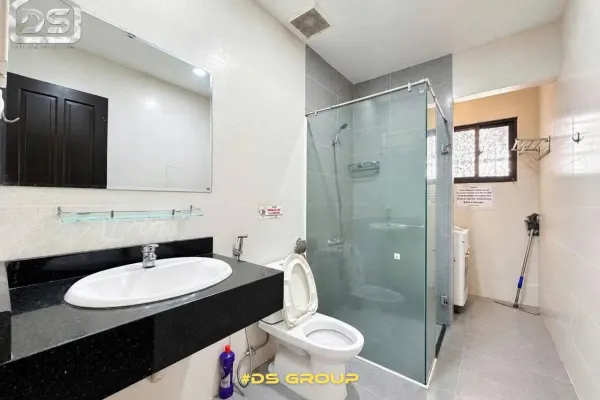 Квартира, 2 спальни · 70 м²