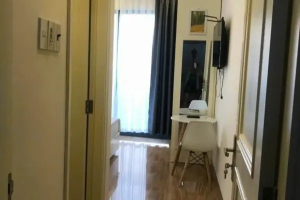 Apartment 3