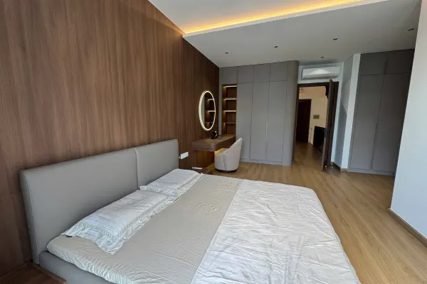Дом, 3 спальни · 270 м² 4