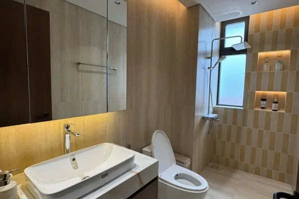 Дом, 3 спальни · 270 м² 5