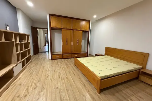 Дом, 5 спален · 360 м² 4