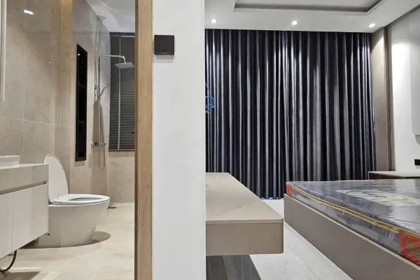 Дом, 4 спальни · 270 м² 3