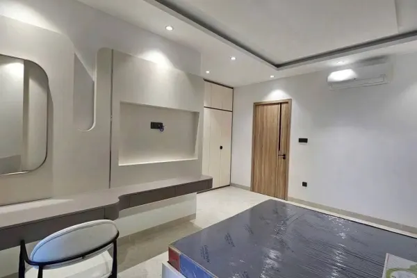 Дом, 4 спальни · 270 м² 6