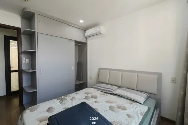 Квартира, 2 спальни · 80 м² 4